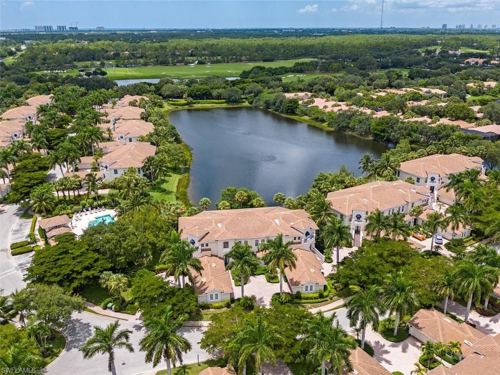 15539 Monterosso LN 202 NAPLES, FL 34110