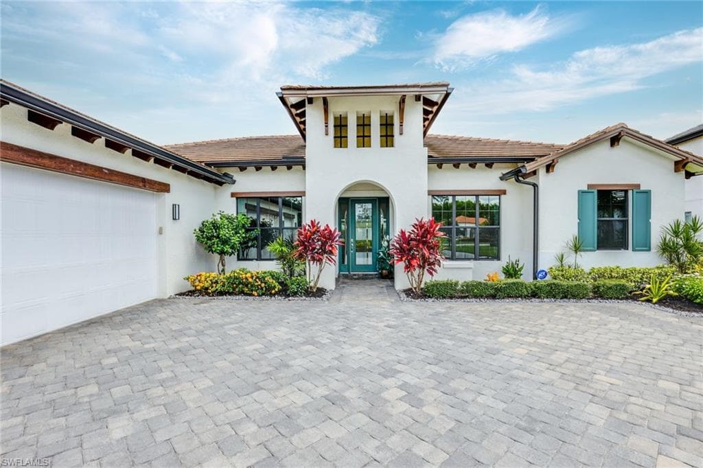 2326 Somerset PL NAPLES, FL 34120