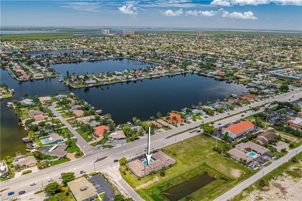 527 Cape Coral PKWY W 4 CAPE CORAL, FL 33914