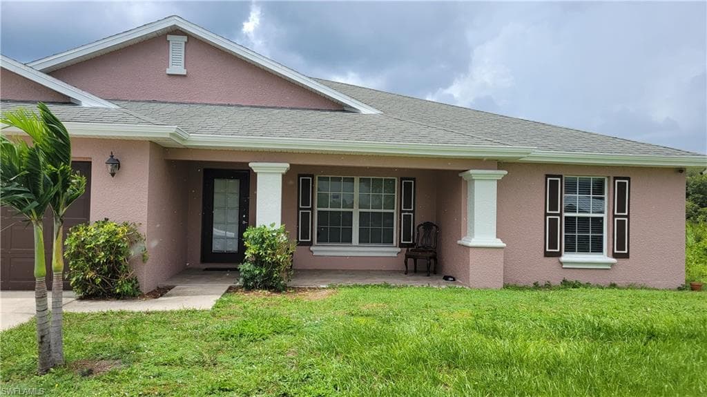 2512 19th ST SW LEHIGH ACRES, FL 33976