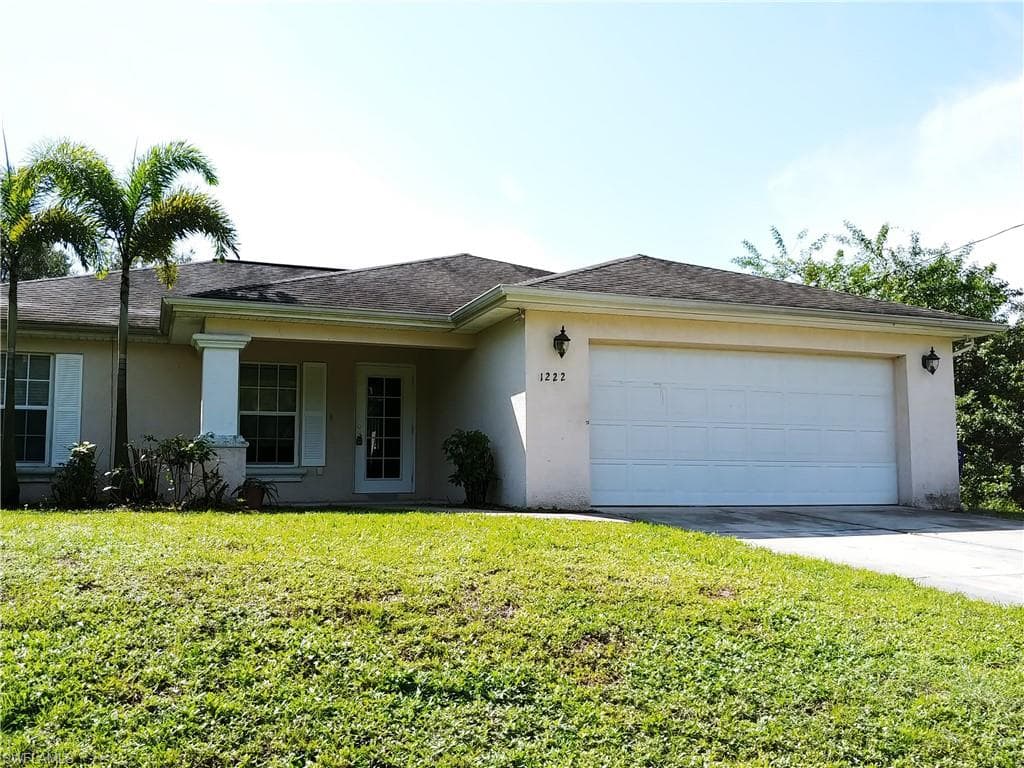 1222 Howell ST E LEHIGH ACRES, FL 33974