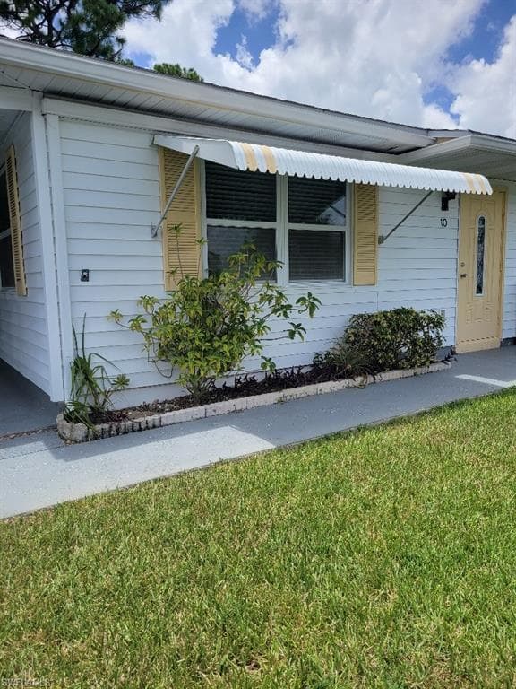 10 Heath Aster LN LEHIGH ACRES, FL 33936