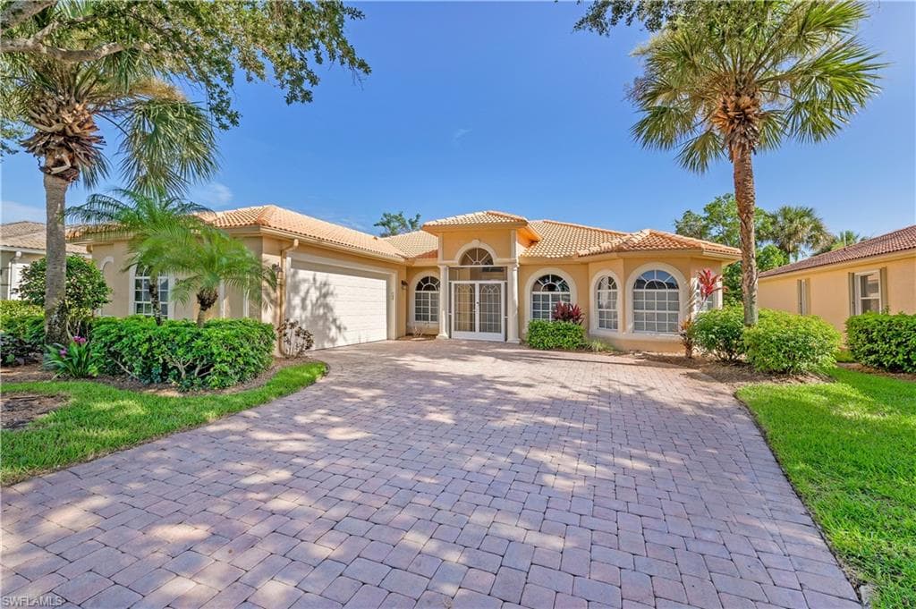 3747 Recreation LN NAPLES, FL 34116