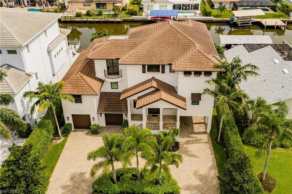 434 Trade Winds AVE NAPLES, FL 34108