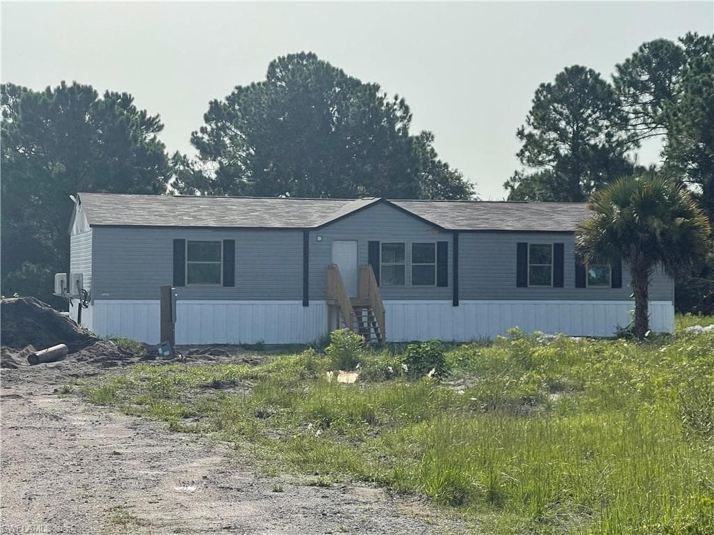 415 N Nogal ST CLEWISTON, FL 33440