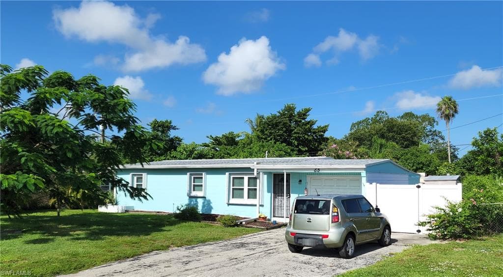 23 Alabama RD S LEHIGH ACRES, FL 33936