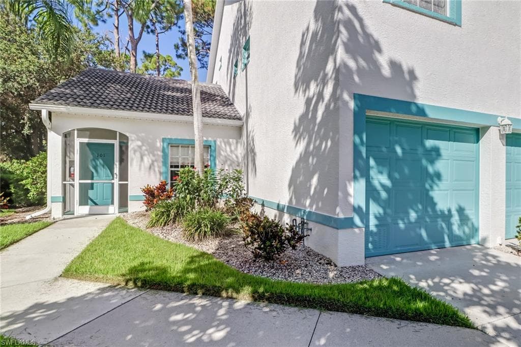 1125 Partridge CIR 101 NAPLES, FL 34104
