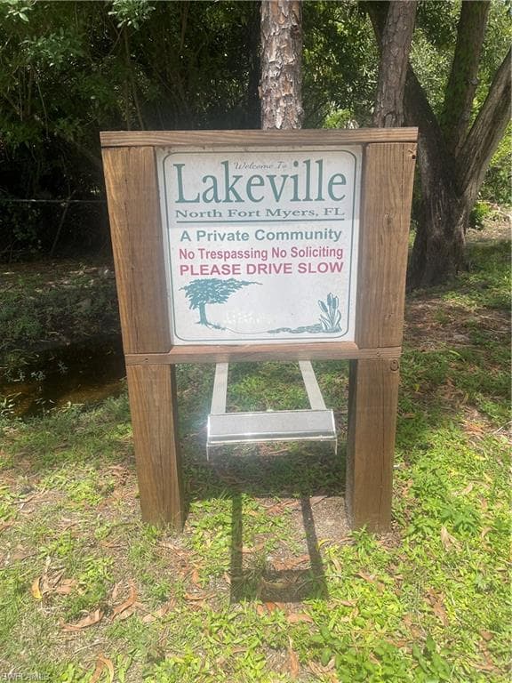 20464 Edgewood RD NORTH FORT MYERS, FL 33917