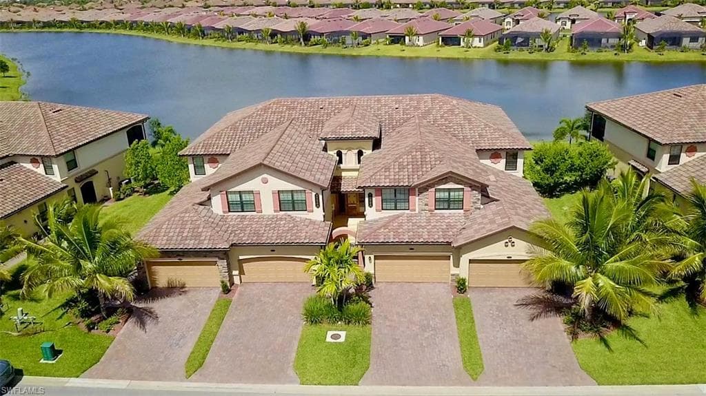 17360 Cherrywood CT 6703 BONITA SPRINGS, FL 34135