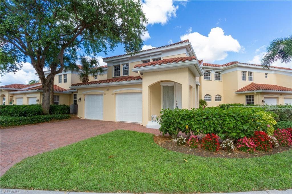 100 Lambiance CIR 1-203 NAPLES, FL 34108