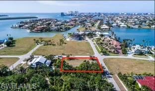 1001 Inlet DR MARCO ISLAND, FL 34145