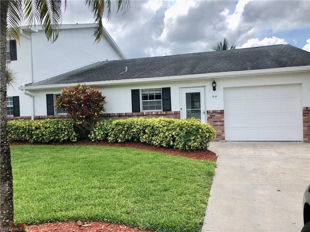 1500 Memoli LN 4 FORT MYERS, FL 33919