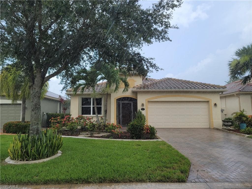 21687 Belvedere LN ESTERO, FL 33928