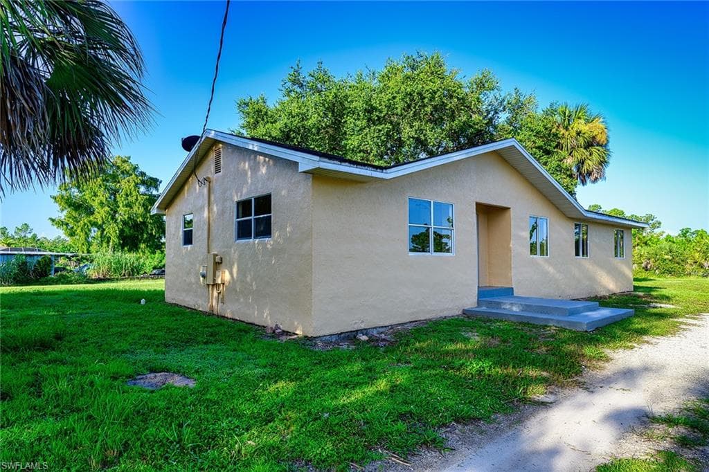 931 20th ST SE NAPLES, FL 34117