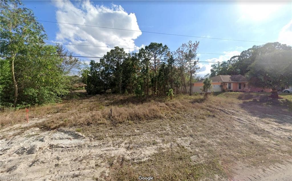 3207 28th ST SW LEHIGH ACRES, FL 33976