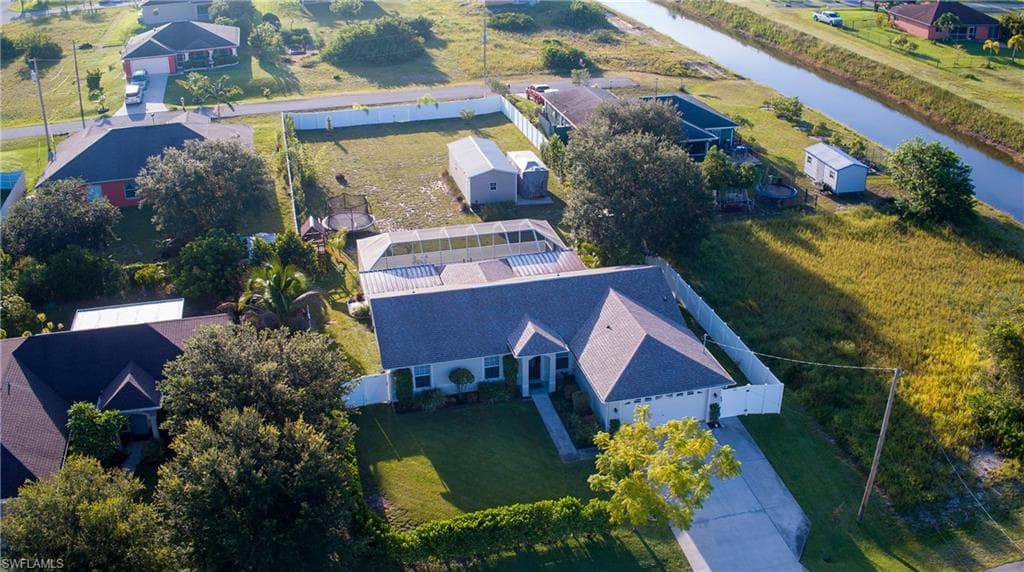 802 Douglas AVE N LEHIGH ACRES, FL 33971