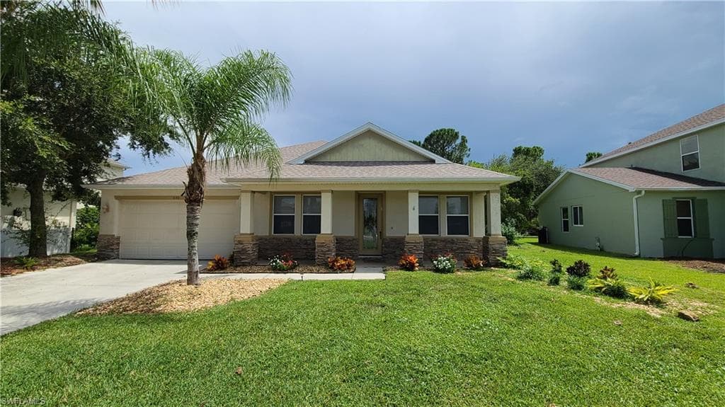 8170 Fountain Mist BLVD LEHIGH ACRES, FL 33972