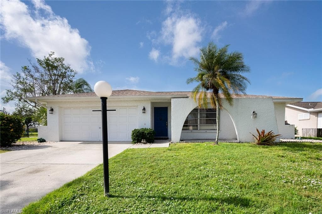 9721 Deerfoot DR FORT MYERS, FL 33919