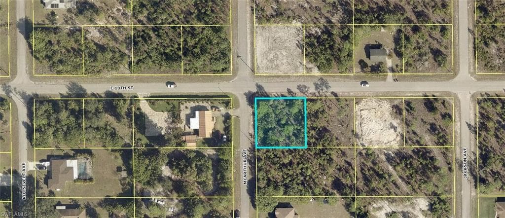 2800 E 10th ST LEHIGH ACRES, FL 33972