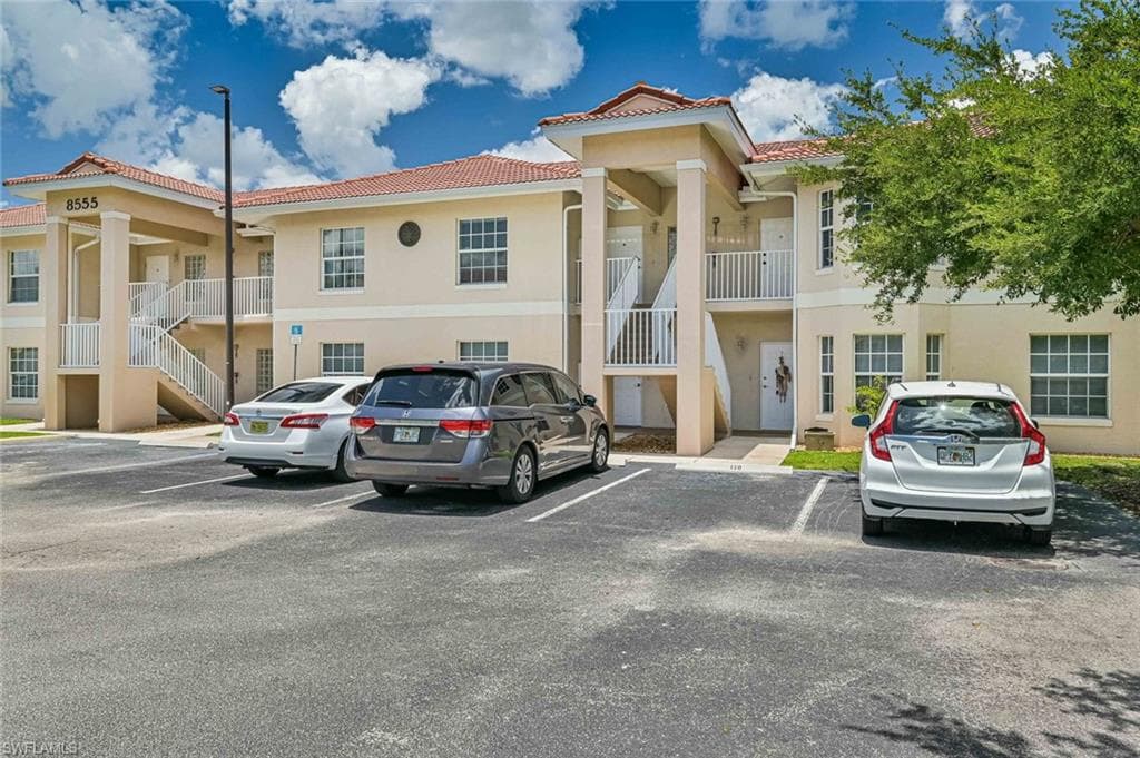 8555 Bernwood Cove LOOP 110 FORT MYERS, FL 33966