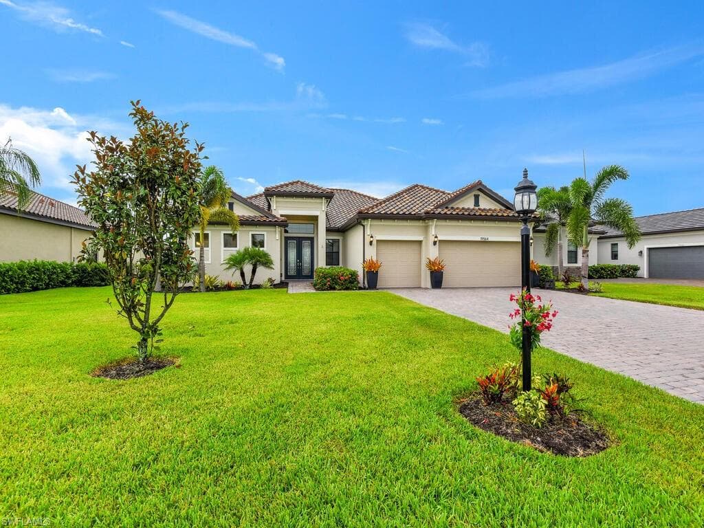 19564 The Place BLVD ESTERO, FL 33928