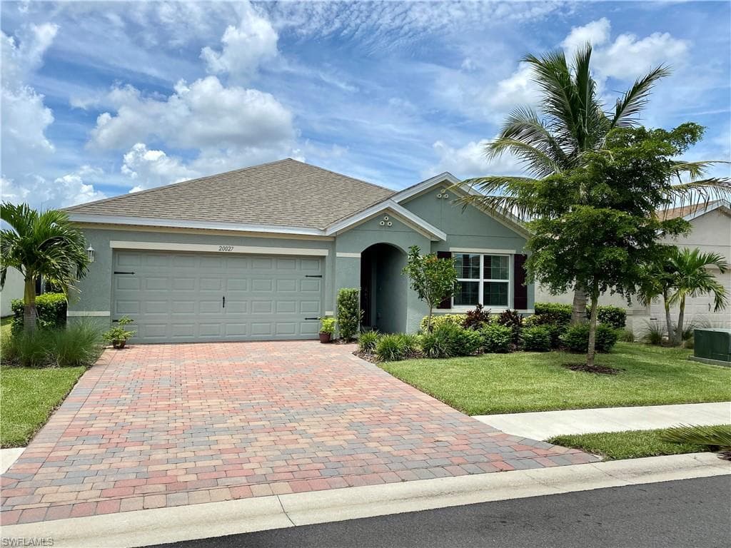 20027 Sweetbay DR NORTH FORT MYERS, FL 33917
