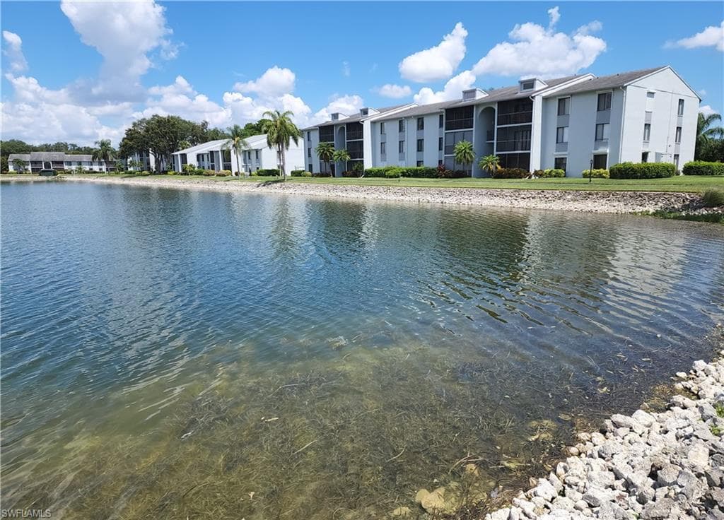 9970 Sailview CT 21-E3 FORT MYERS, FL 33905