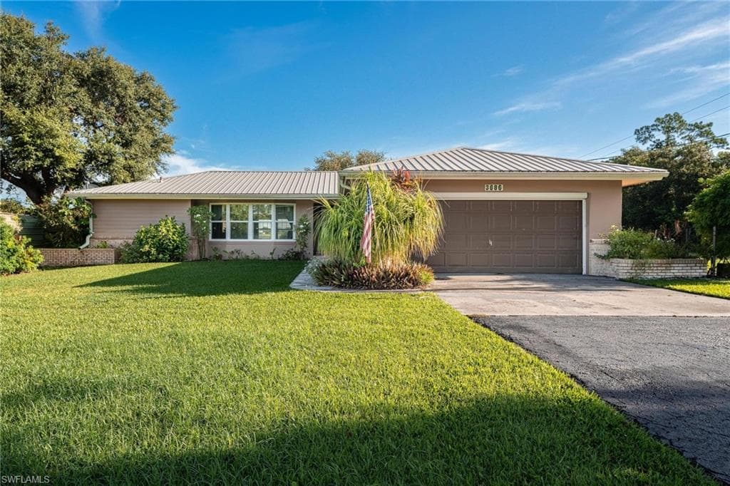 3686 County Rd 78 FORT DENAUD, FL 33935