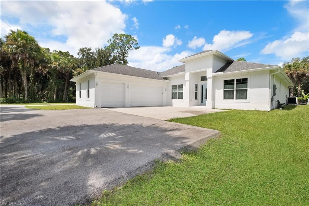 693 7th ST NW NAPLES, FL 34120