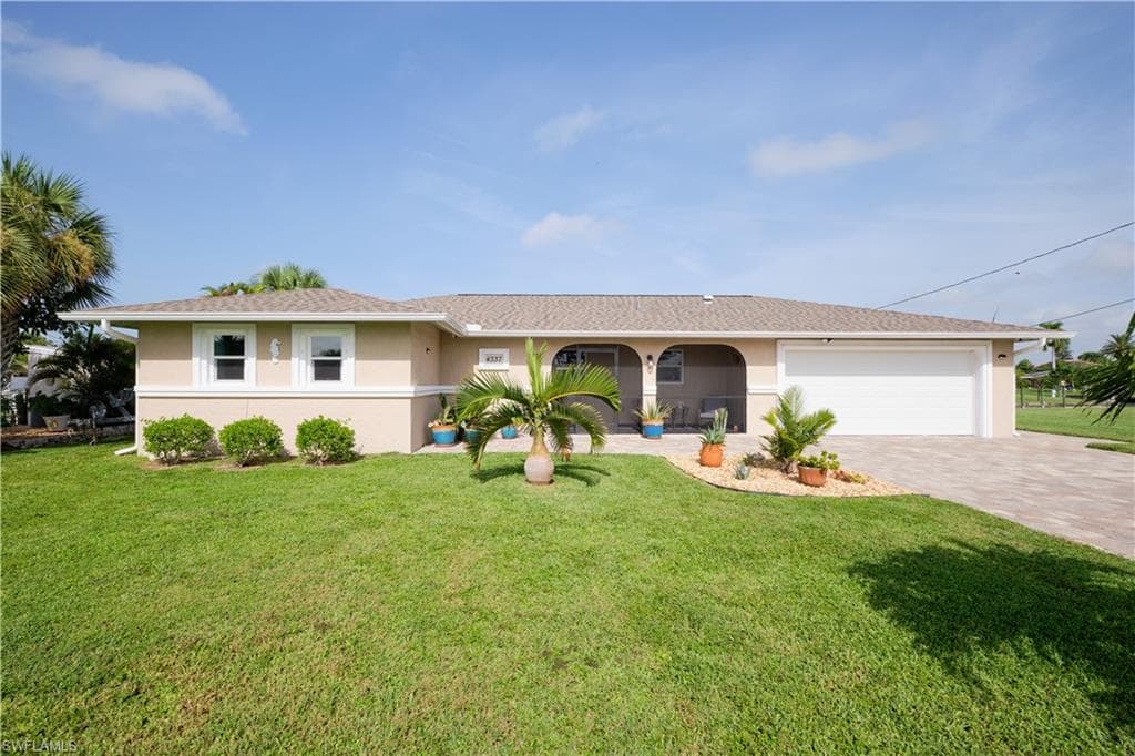 4337 S Pacific CIR NORTH FORT MYERS, FL 33903