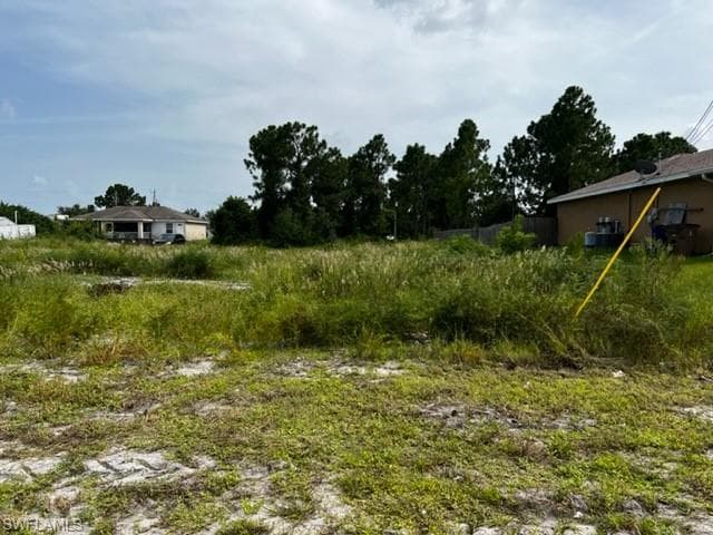 2811 27th ST SW LEHIGH ACRES, FL 33976