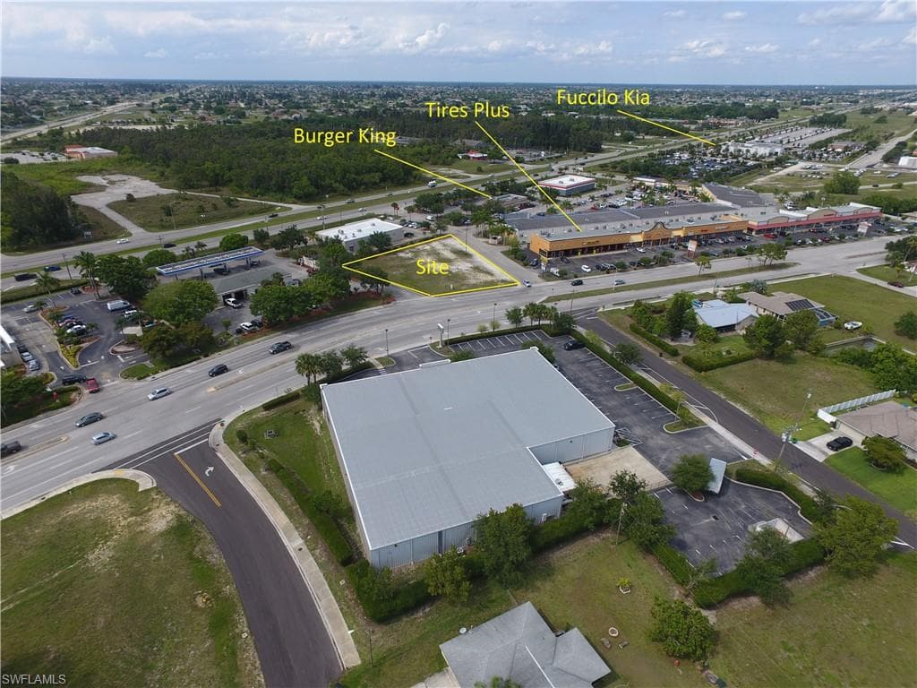 141 Hancock Bridge PKY W CAPE CORAL, FL 33991