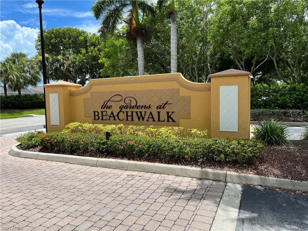 15585 Ocean Walk CIR 212 FORT MYERS, FL 33908
