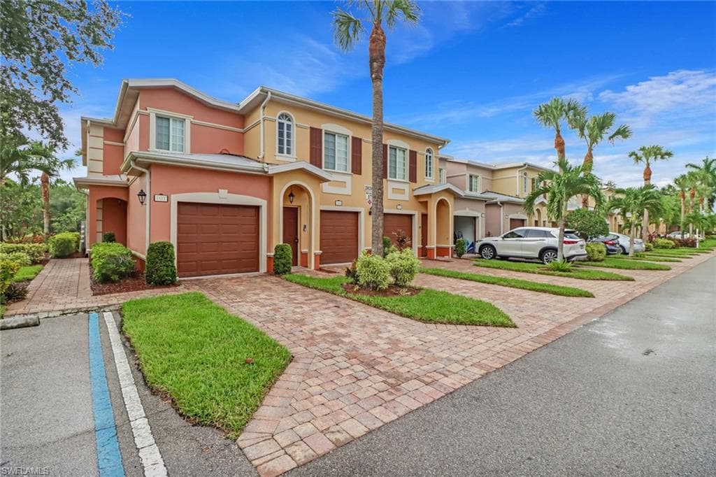 20260 Estero Gardens CIR 101 ESTERO, FL 33928
