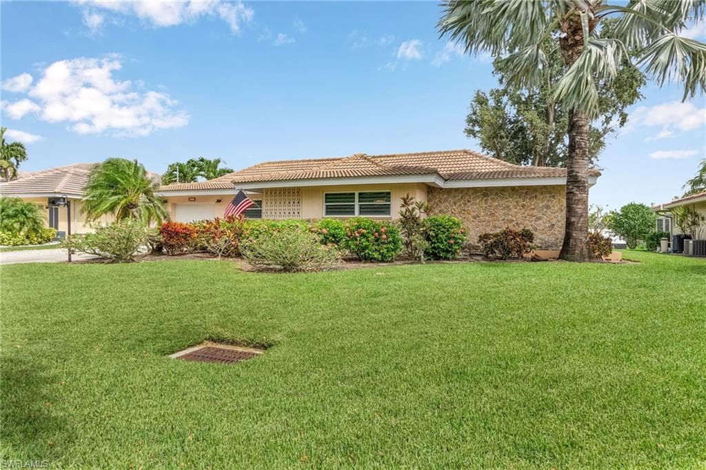713 SE 44th ST CAPE CORAL, FL 33904