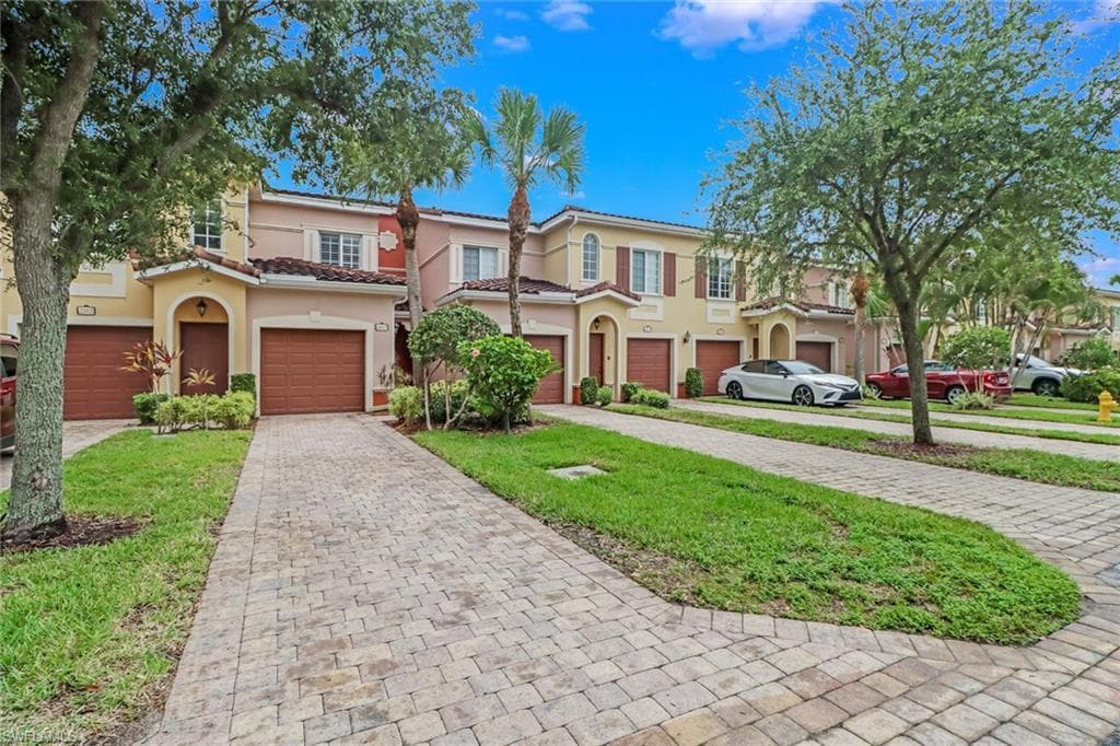 10127 Villagio Palms WAY 102 ESTERO, FL 33928