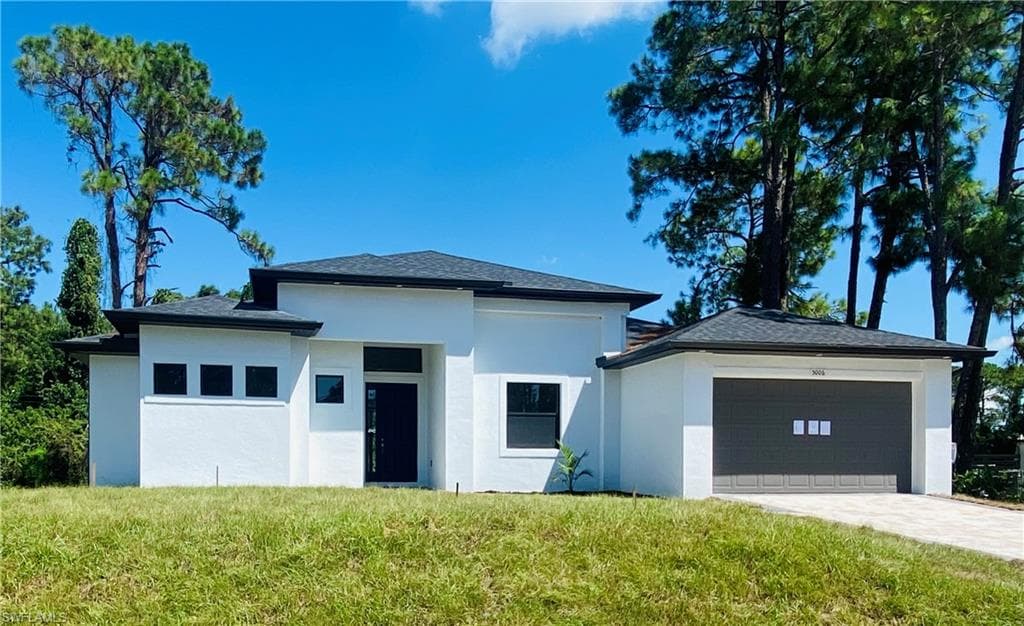 5231 3rd ST W LEHIGH ACRES, FL 33971