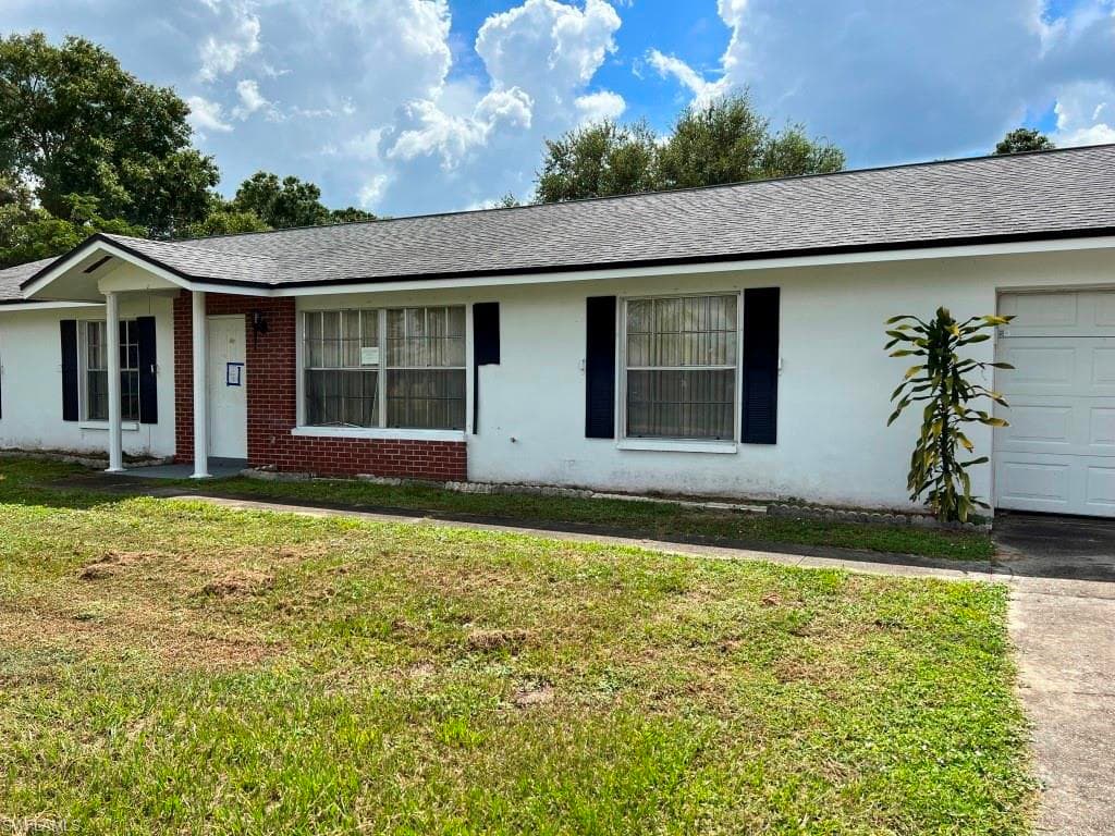 2207 Parkview DR FORT MYERS, FL 33905