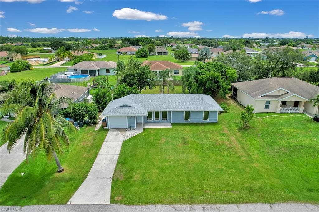 2201 NE 8th PL CAPE CORAL, FL 33909