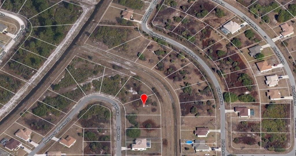 343 Piper AVE LEHIGH ACRES, FL 33974