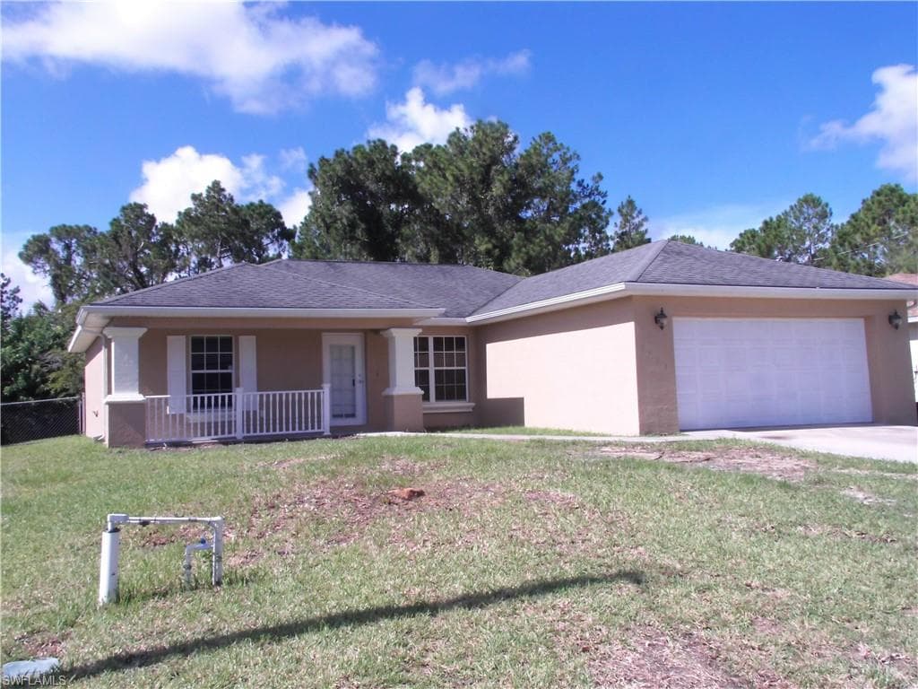 2803 19th ST W LEHIGH ACRES, FL 33971