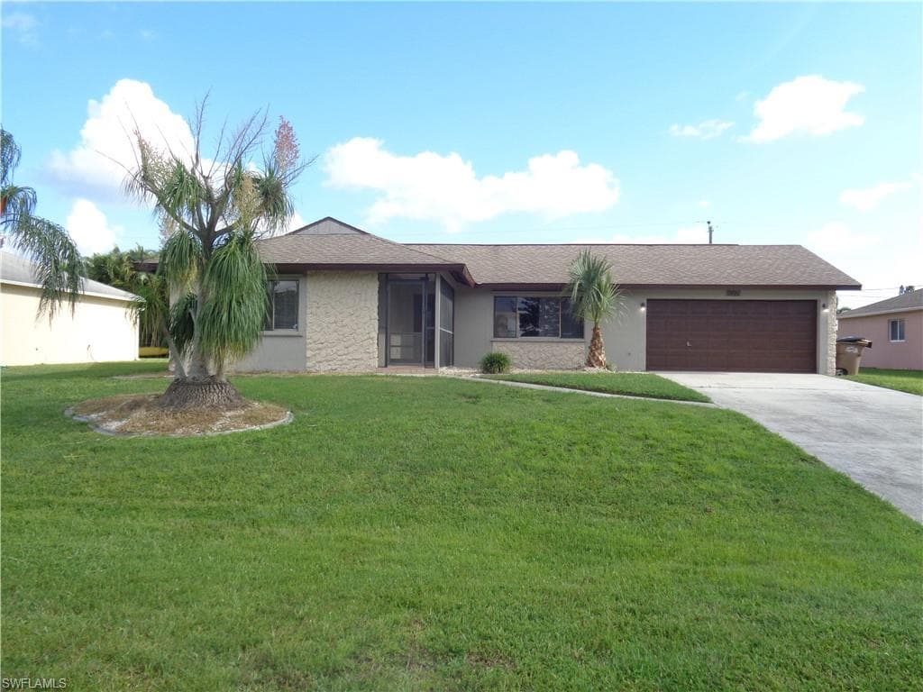 622 SE 27th TER CAPE CORAL, FL 33904
