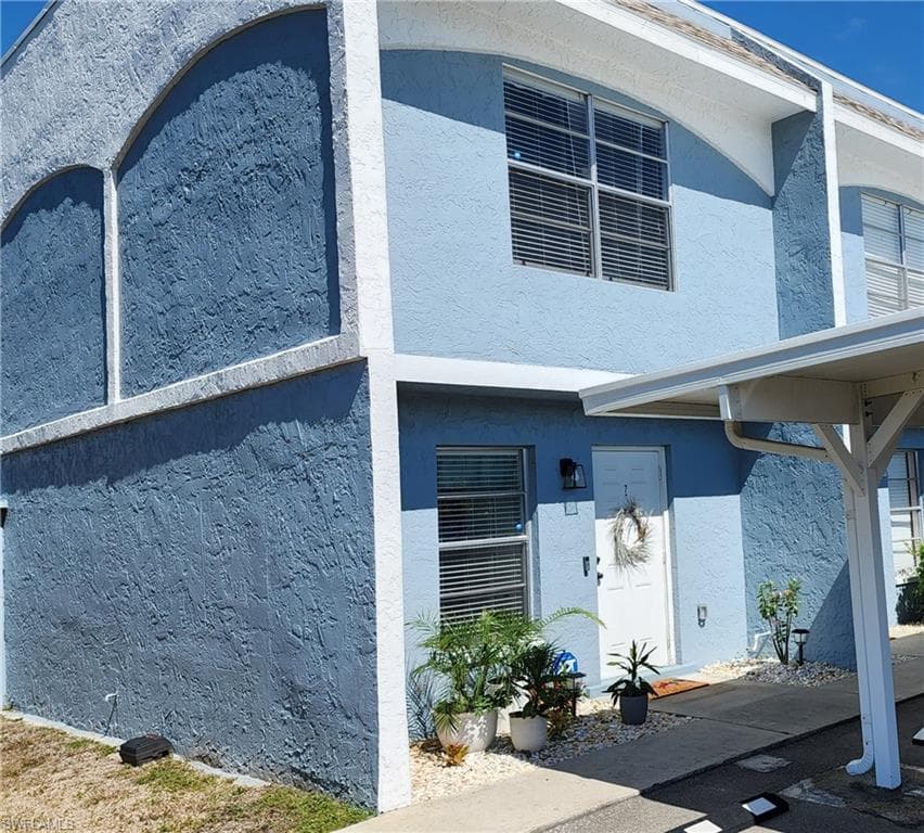 4520 SW 8th PL 7 CAPE CORAL, FL 33914