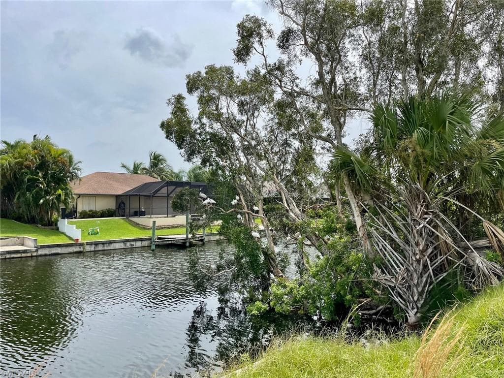 1908 SW 40th TER CAPE CORAL, FL 33914