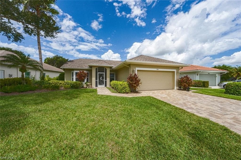 7090 Lone Oak BLVD NAPLES, FL 34109