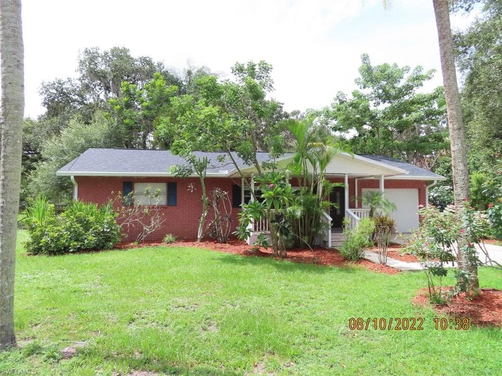 21260 N River RD ALVA, FL 33920