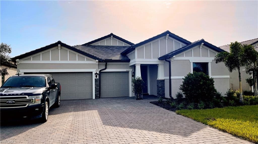 17672 Kinzie LN ESTERO, FL 33928