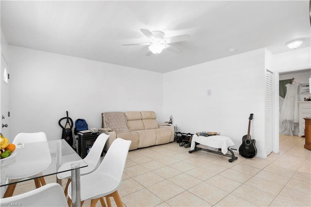 1062 Hartley AVE 209 MARCO ISLAND, FL 34145