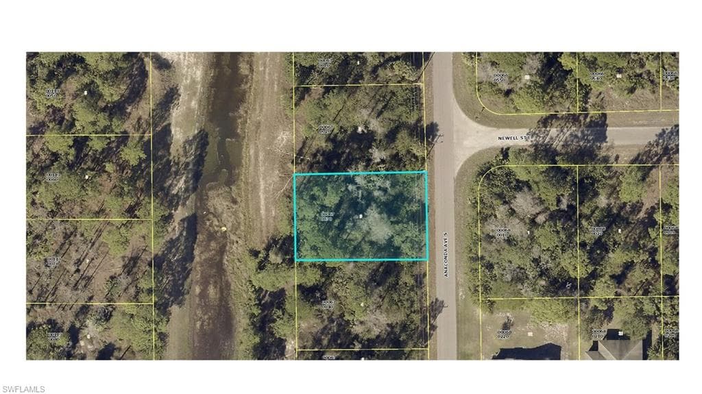 834 Anaconda AVE S LEHIGH ACRES, FL 33974