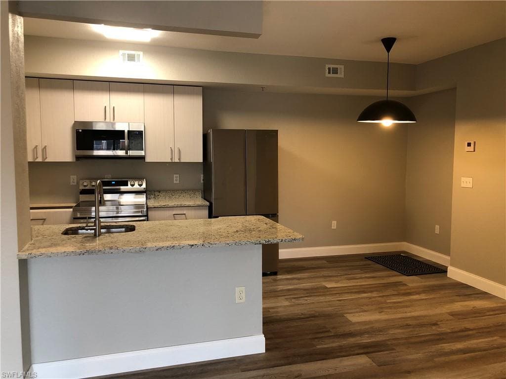 6300 Aragon WAY 206 FORT MYERS, FL 33966